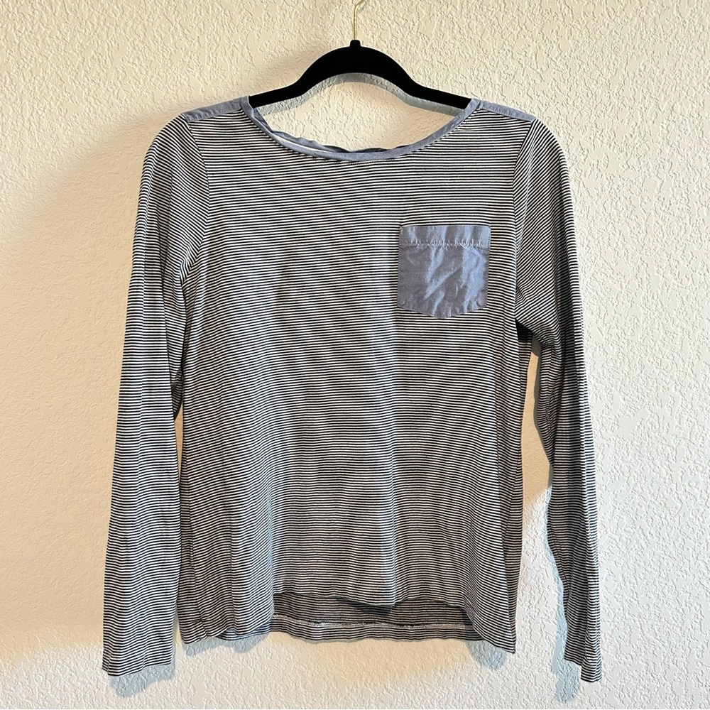 Brooks Brothers Long Sleeve Pocket TShirt Women’s Small Blue Black White Striped